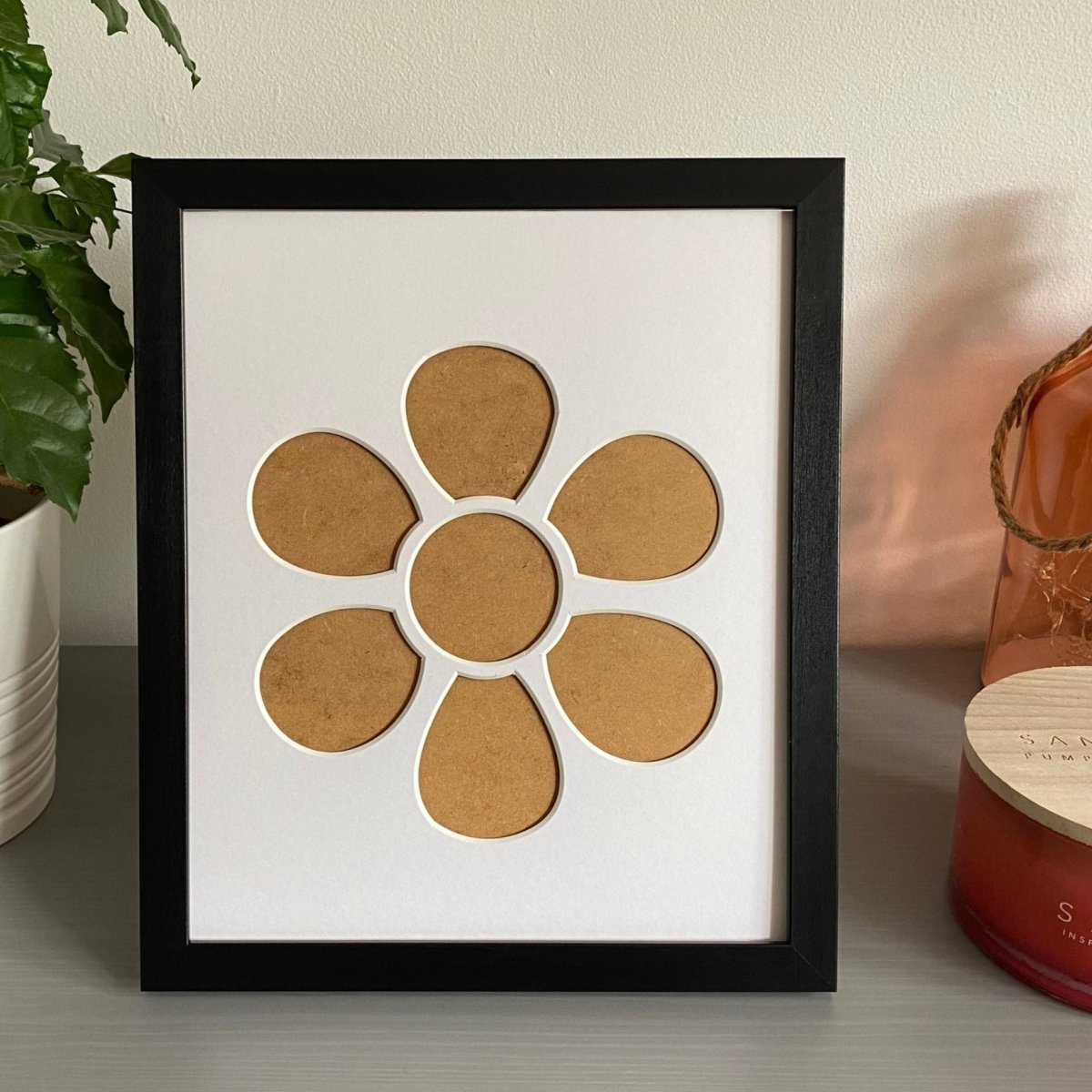 Daisy Flower Silhouette, Black - Azana Photo Frames